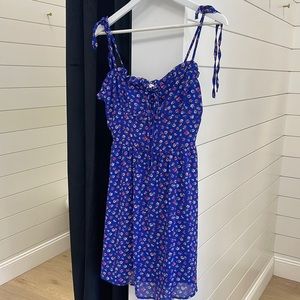💗💗3/$30 Cute flower dress